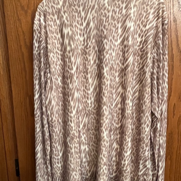 Animal Print Mesh Top - Picture 2 of 3